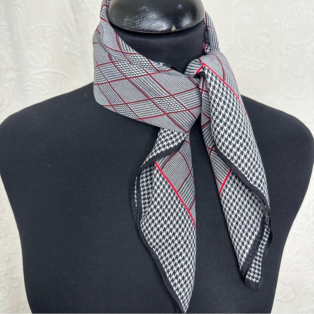 Talbots Silk VTG Black Red Houndstooth Plaid Neck Bag Scarf Made in Japan